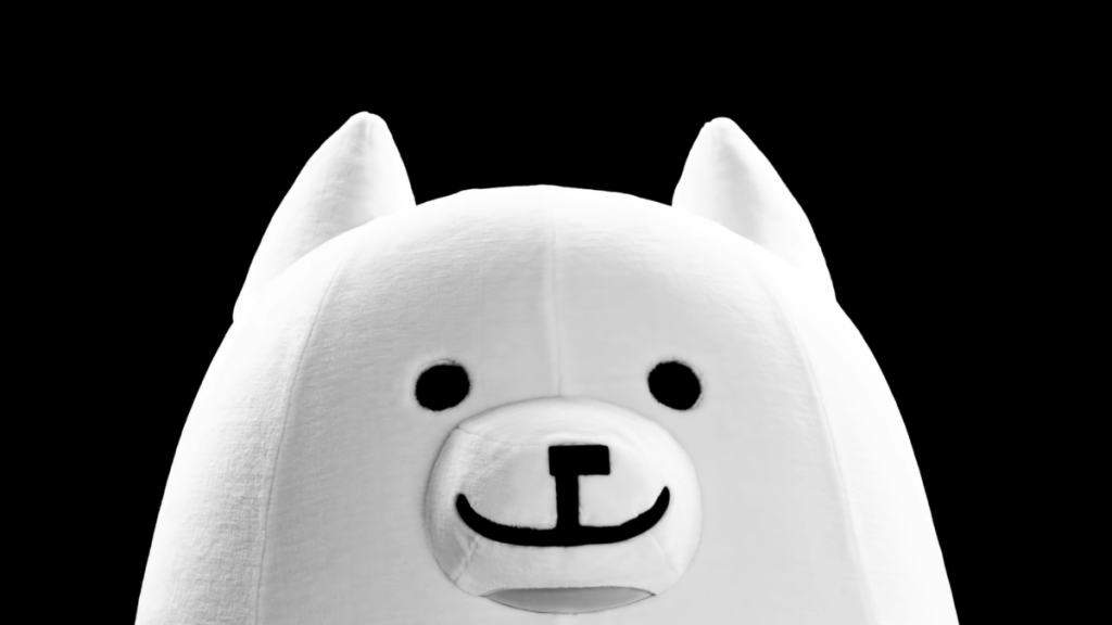 Toby Fox, sviluppatore di Undertale, assicura i fan che il capitolo 4 di Deltarune è in corso: "Non voglio che nessuno si bruci nell'attesa" 22 A white cartoon dog smiling