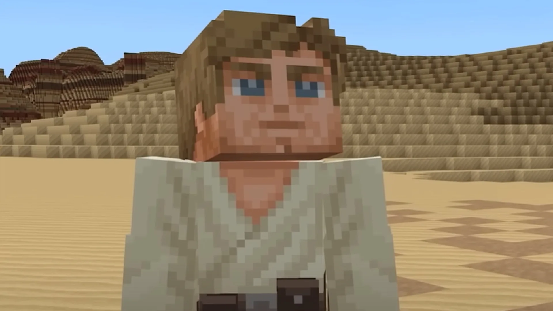 Minecraft celebrates Star Wars Day with Marketplace discounts and R2-D2 freebie