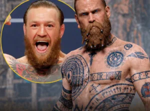 Conor McGregor accostato a Baldur, l'antagonista di God of War