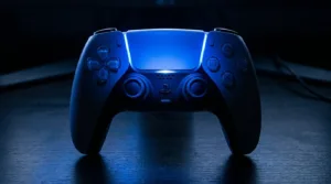 Una console PlayStation 5 spenta, simbolo del boicottaggio #PSBlackout contro la fine dei dischi