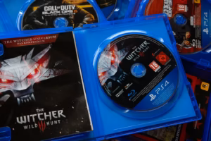 Dischi di giochi PlayStation impilati