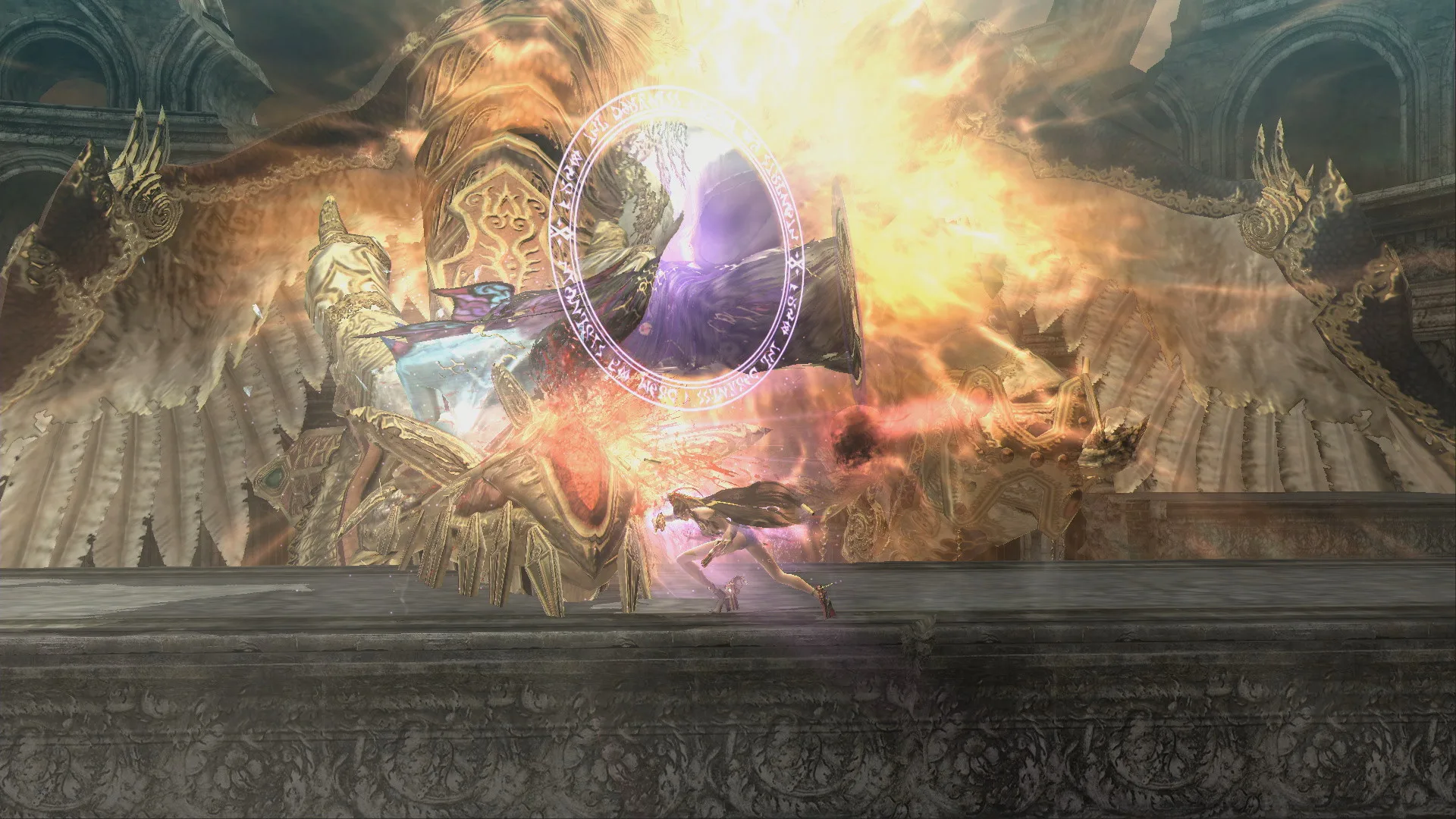 Bayonetta in azione nel gioco di PlatinumGames, con la strega vestita di nero al centro della scena