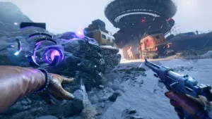 Un personaggio di Deathloop impugna una pistola in una strada di Blackreef